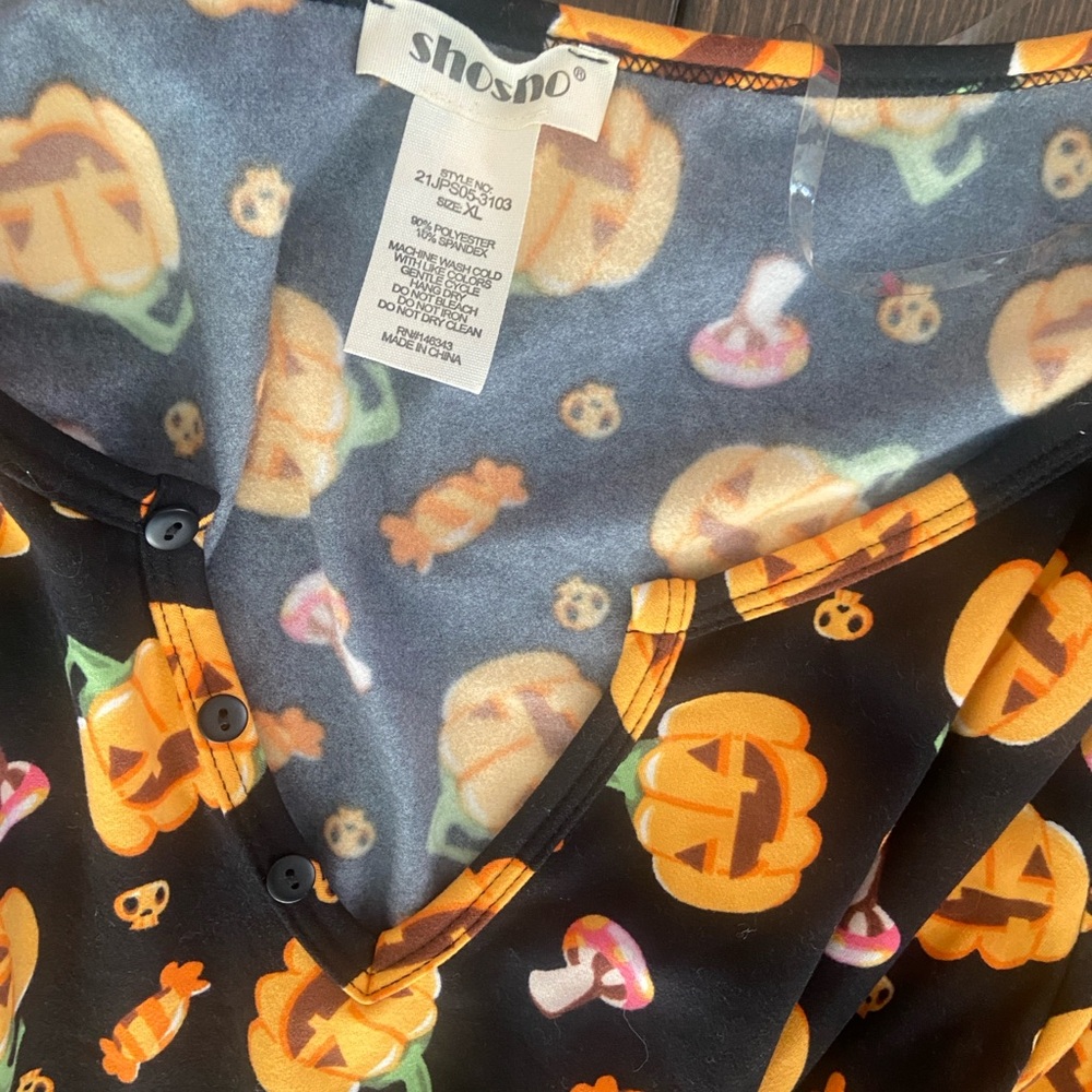 Shosho black jack-o’-lantern women’s size-XL onesie - Picture 4 of 7